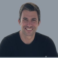 Edgar LunaEdgar Luna is an Influencer