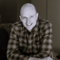 Dirk Strauss