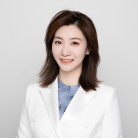 Fangweiyi (Gloria) Zhou