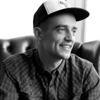 Viktor Toth