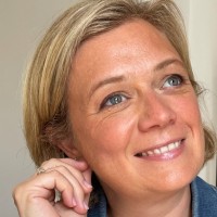 Aline Van Den Broeck