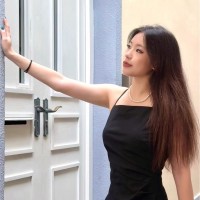 Nydia C