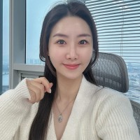 Evelyn Lin
