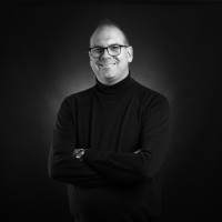 Mikael Lind