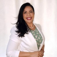 Karla Oliveira