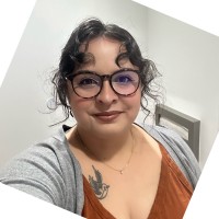 Sarah Settle, Mhrs
