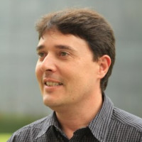 Julio Neves