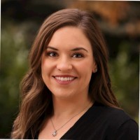 Kristen Thomas, Mba
