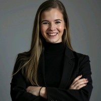 Julia Raab