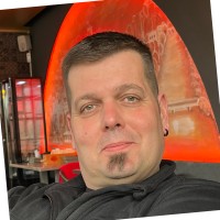 Oliver Schröder