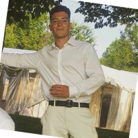 Zachary Guselli