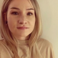 Katie/June Blume