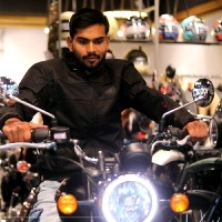 Sheshadri M