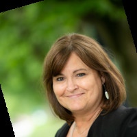 Sandra Hunt