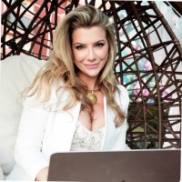 Natália Lago Busato