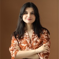 Aynura Ismayilzade, Cams