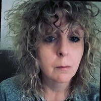 Julie Hollands
