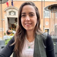 Debora Lacerda