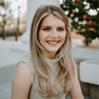 Ariel Suiter