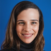 Stephanie Follett Mpa, Cae