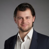 Dr. Dominik Schneller