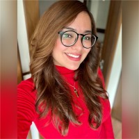 Ana Laura L.