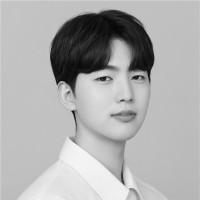 김동건