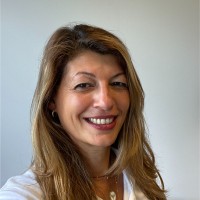 Kamelya Schneider