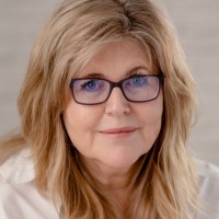 Kathryn Robinson MCIPR