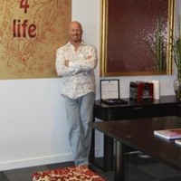 Dr Peter Snodgrass