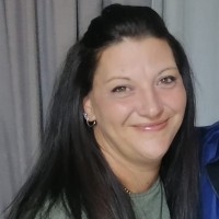 Lynette Stander