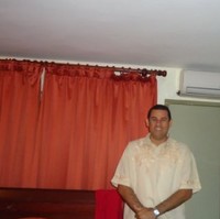 Roberto Reyes