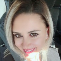 Zuhal MOLLAOGLULLARI MOLLAOGULLARI