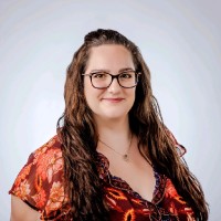 Elyse Halvorson, Aic-M