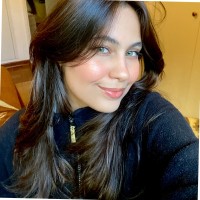 Ana Caroline De Oliveira