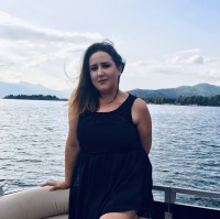 Valmira Akiti