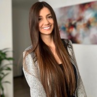 Sara C.