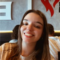 Jullia Santos