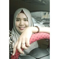 Anna Farida Julka Dewi