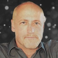 Ken Holmes