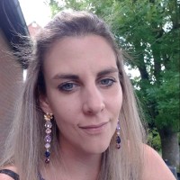 Kelly Vannieuwenhuyse