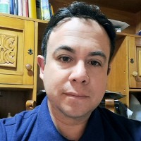 Roberto González