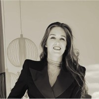 María Lumbreras Gálvez