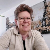Danielle Van Den Broek