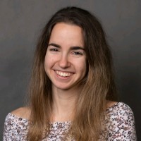 Petra Eszter Geszti
