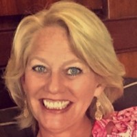 Lynn Tavel