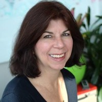 Lisa Huggins, Omcp