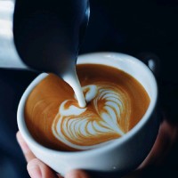 مصطفى أحمد الأشهب