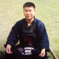 Yongsik Lee