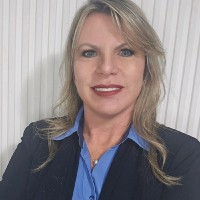 Adriana Gomes